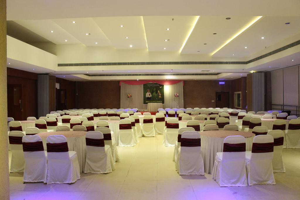 Hotel Niya Regency Thrissur Exterior foto
